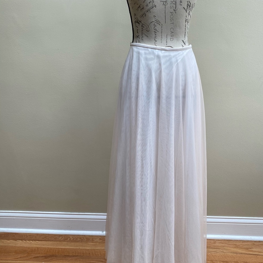 Alexia Admor Peach Lace Long Evening Skirt